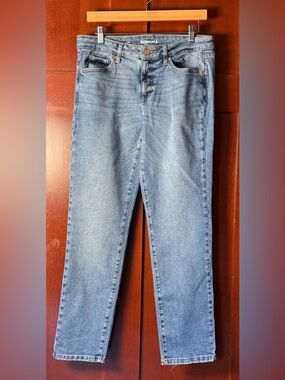 SONOMA Women's Light Wash Classic Straight Leg Jeans Size 10